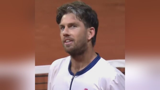 尽管中场的 尽管中场的