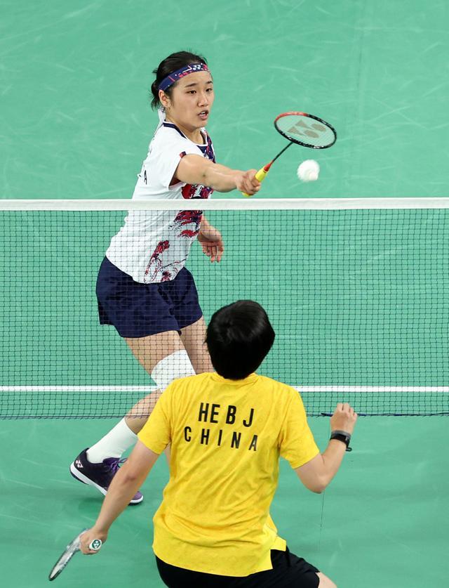 捧起奖杯不 捧起奖杯不