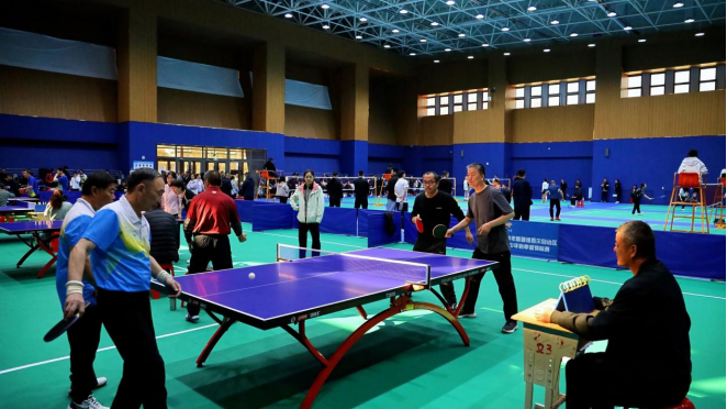 来烘托节日 来烘托节日